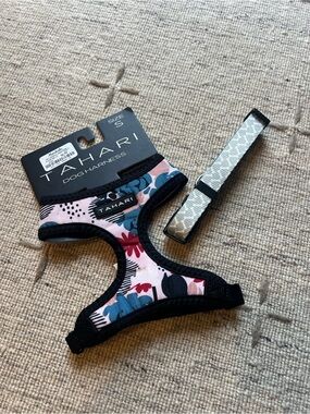 Tahari Pink and Blue Floral Dog Harness with Accent Strap + collar